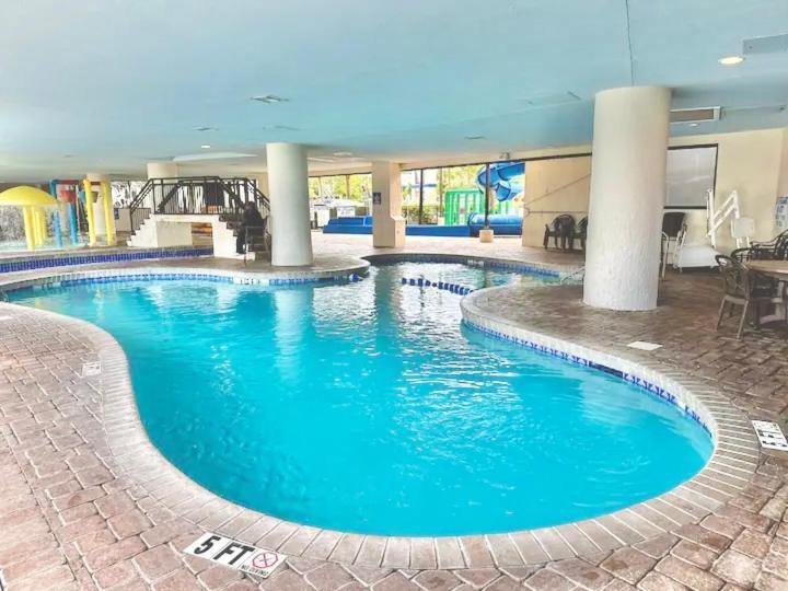 New ! Unique Oceanfront Condo At Ocean Reef Resort-Free Parking - Amazing Pools 미를 비치 외부 사진